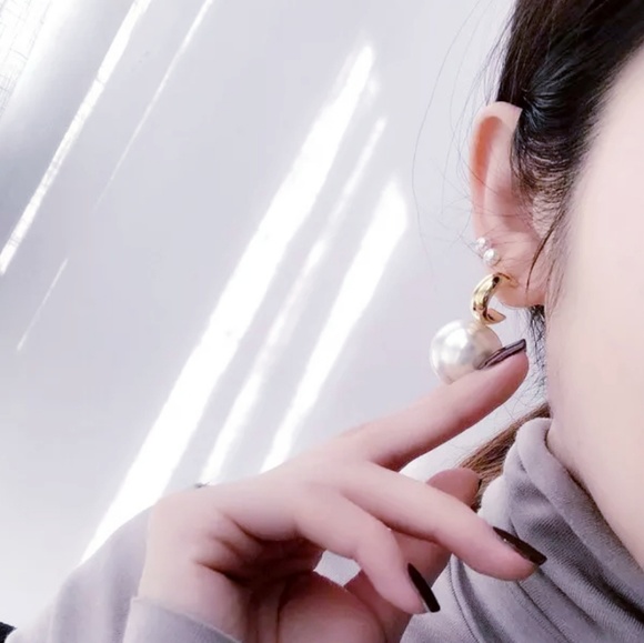 Big Pear Earrings Statement Costume Jewelry - Picture 2 of 5